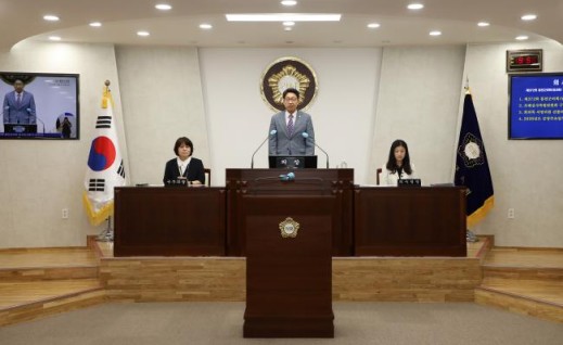 홍천군의회, 임시회 폐회…농촌주민수당 조례안 보류
