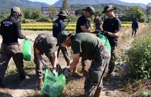 제11기동사단 장병 6천여명, 추석 앞두고 환경정화